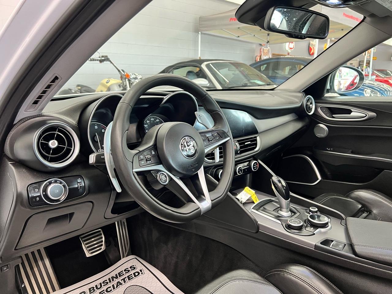 Alfa Romeo Giulia  2017