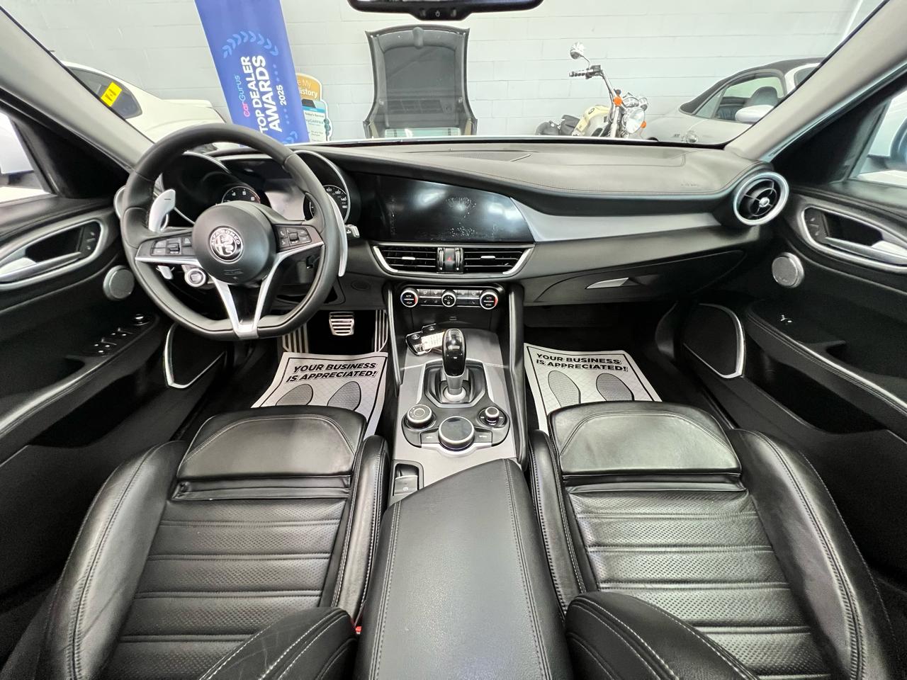 Alfa Romeo Giulia  2017