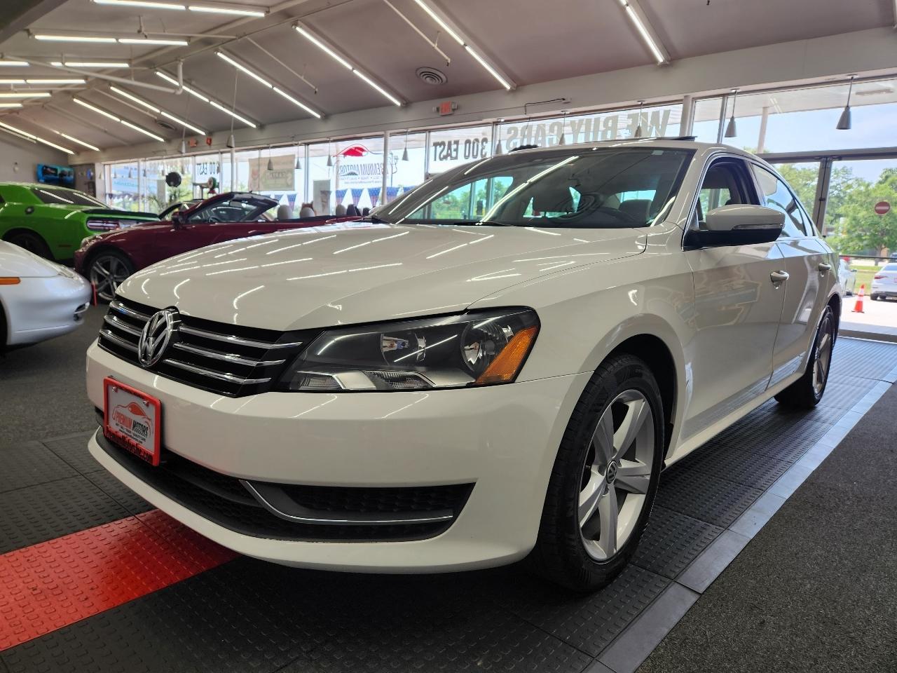 Volkswagen Passat SE 2013
