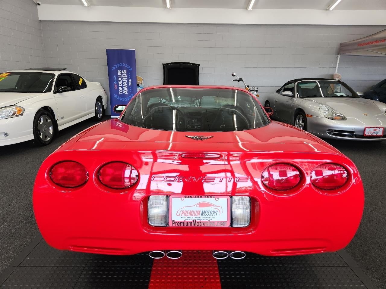 Chevrolet Corvette 2D Coupe 2004