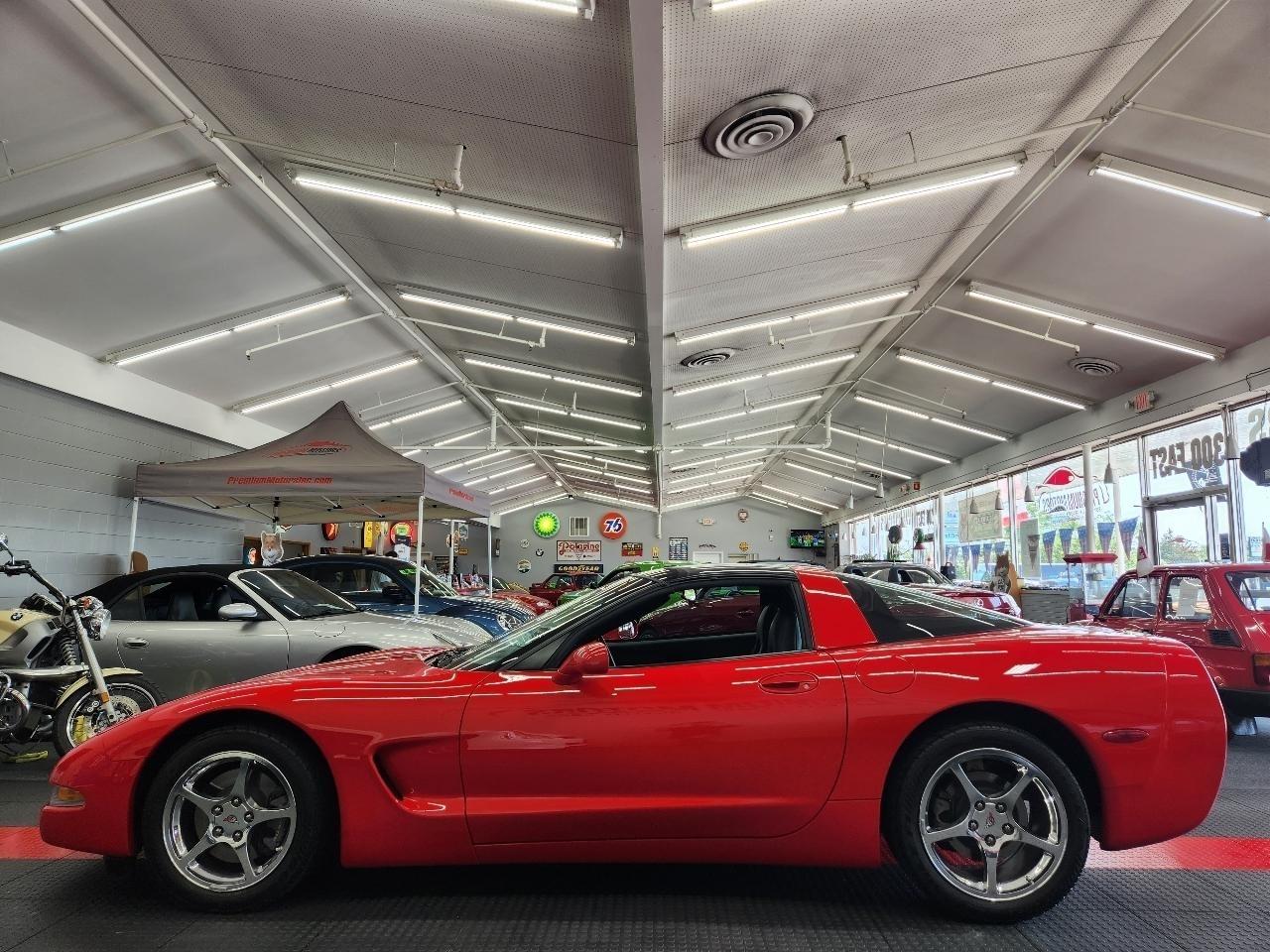 Chevrolet Corvette  2004