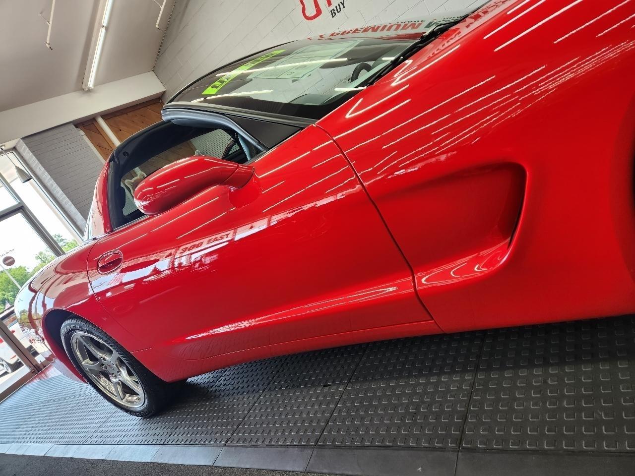 Chevrolet Corvette  2004