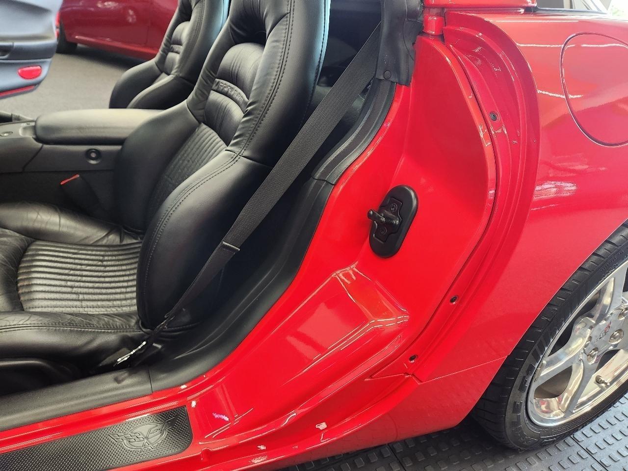 Chevrolet Corvette  2004