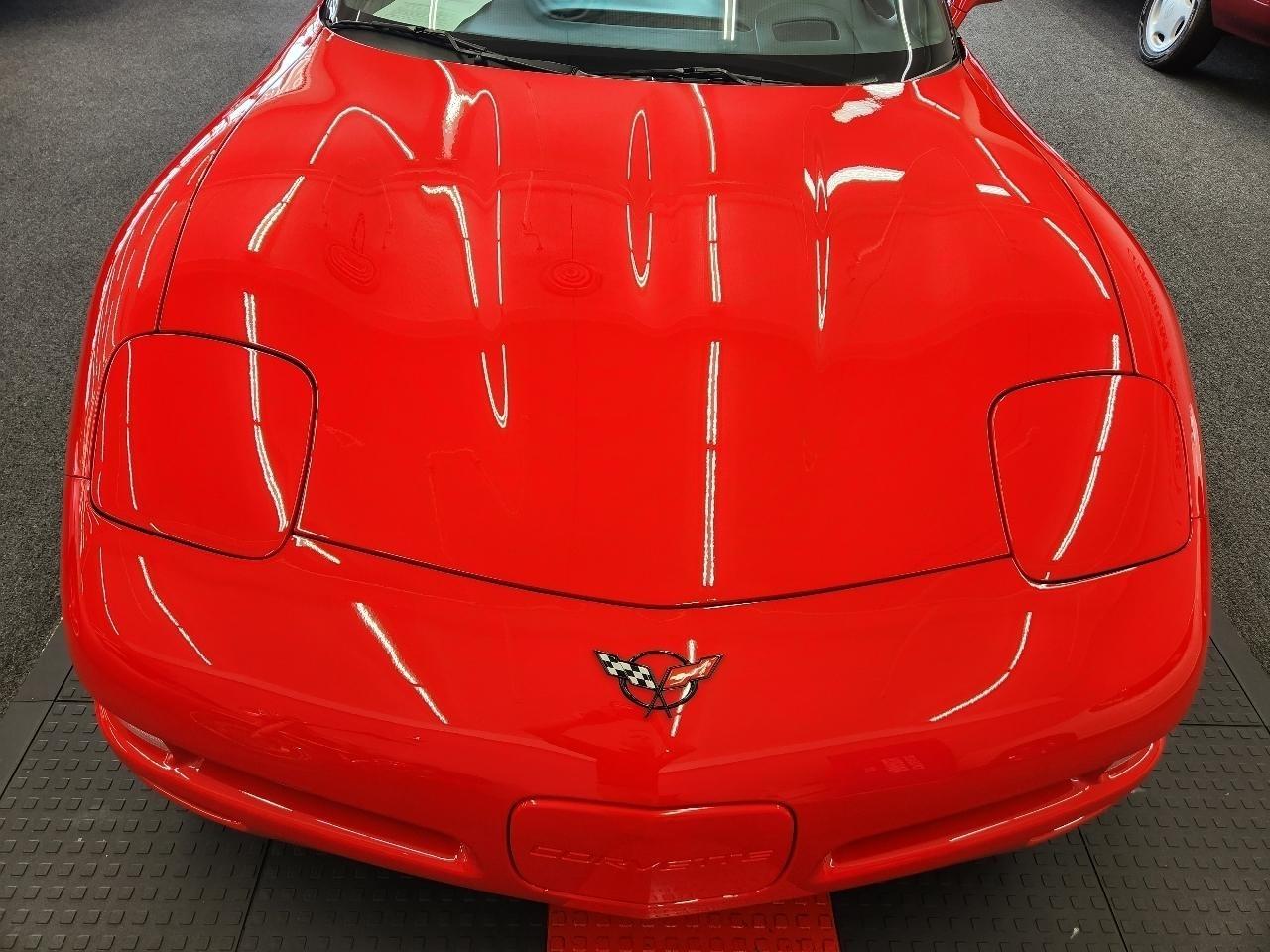 Chevrolet Corvette  2004