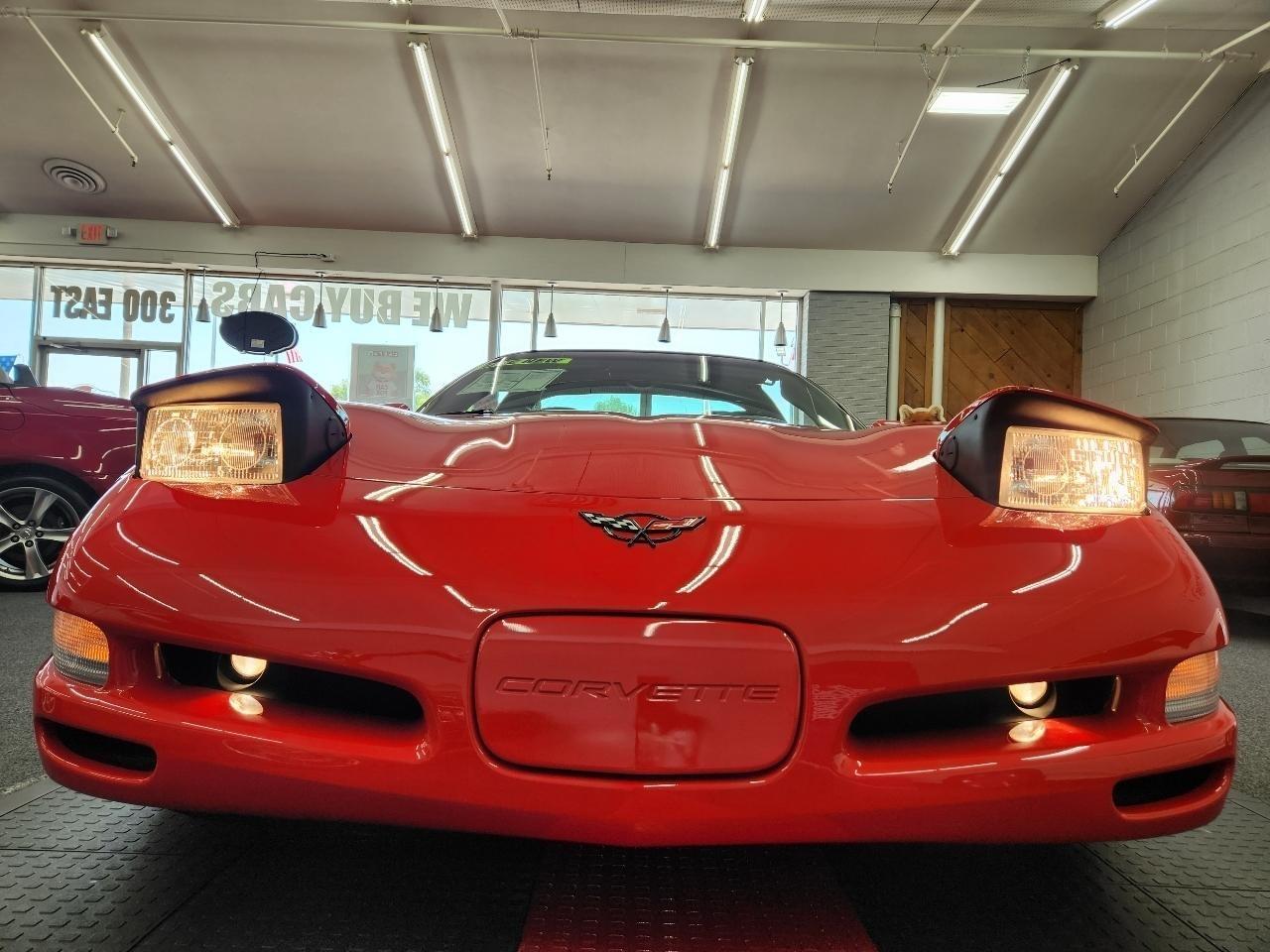 Chevrolet Corvette  2004