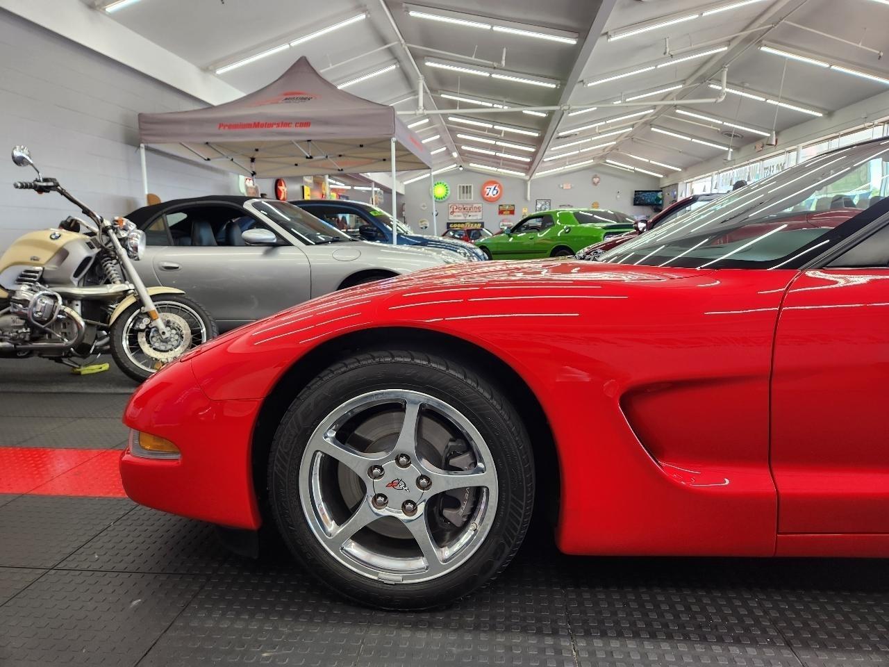 Chevrolet Corvette  2004