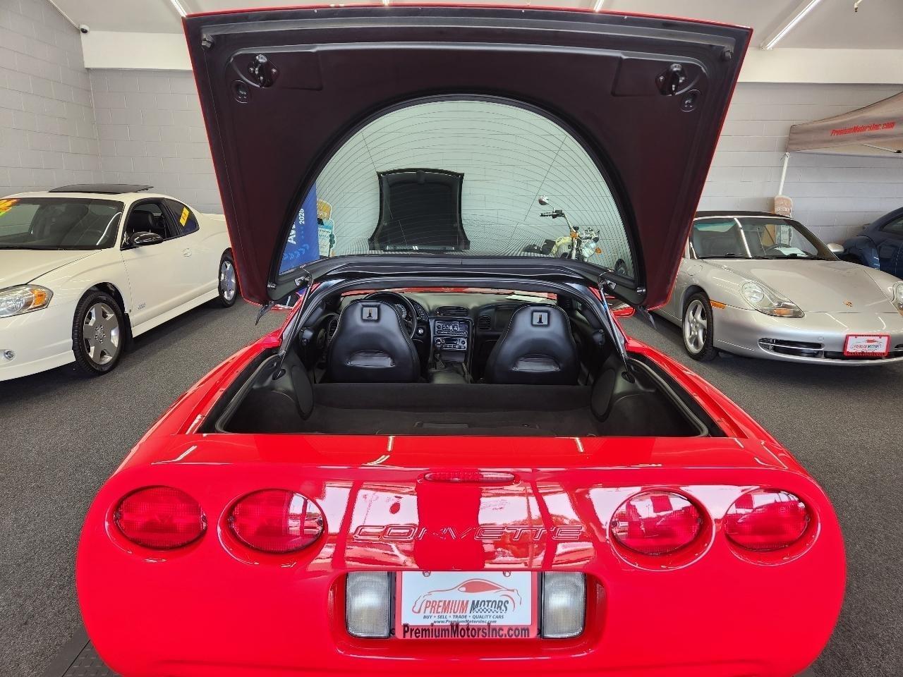 Chevrolet Corvette  2004