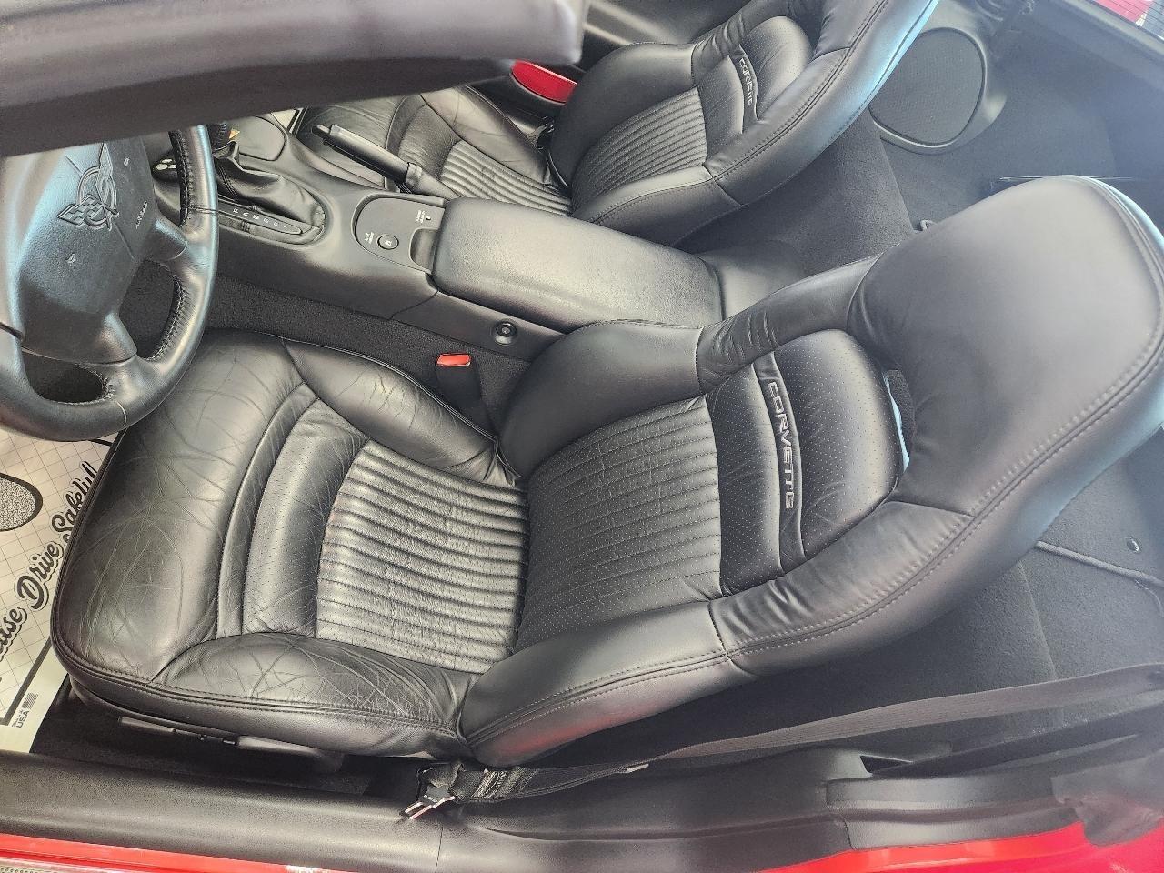 Chevrolet Corvette  2004