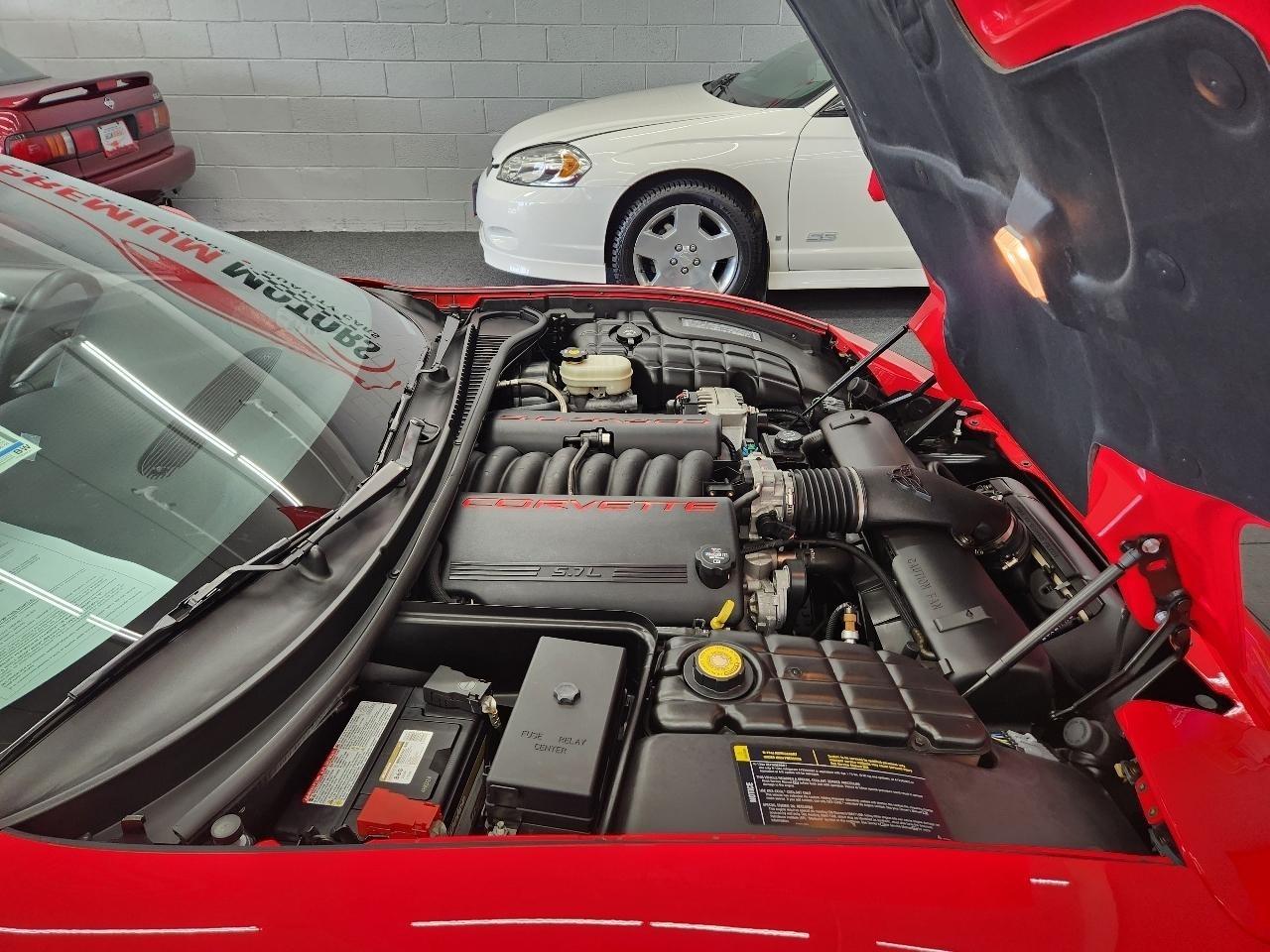 Chevrolet Corvette  2004