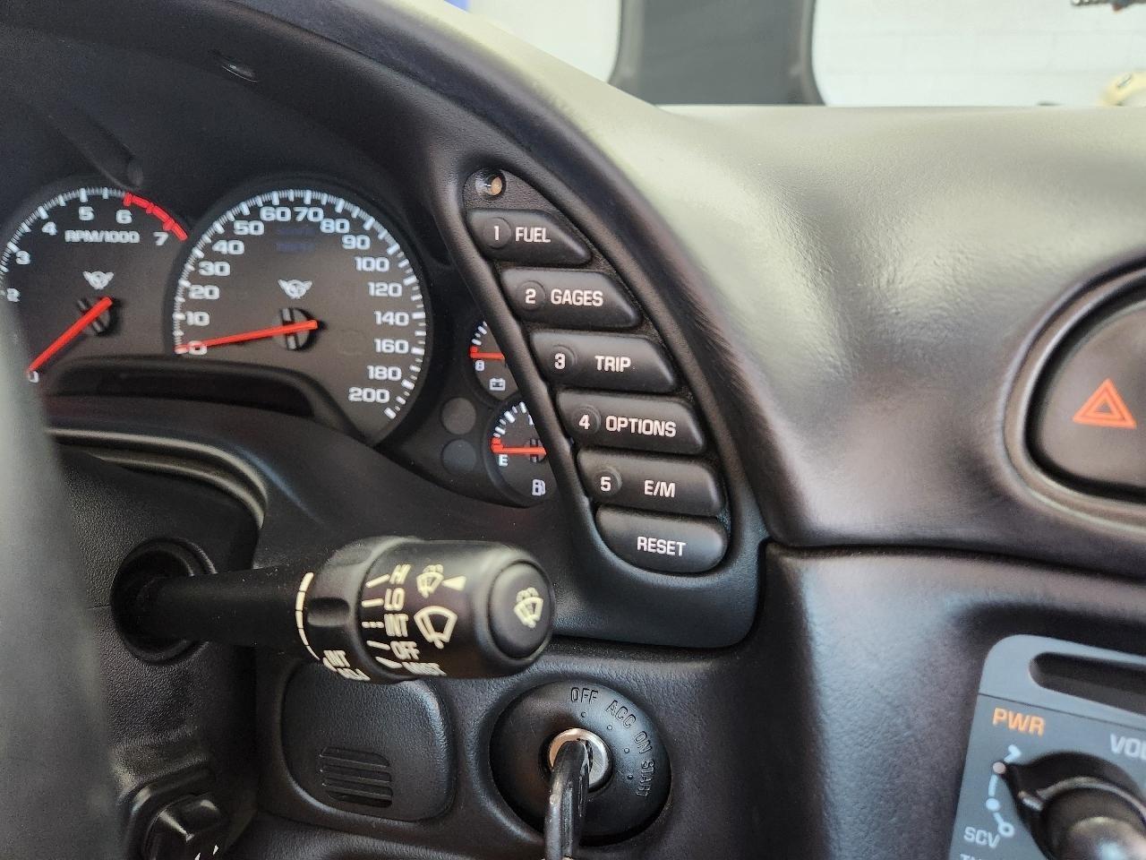 Chevrolet Corvette  2004