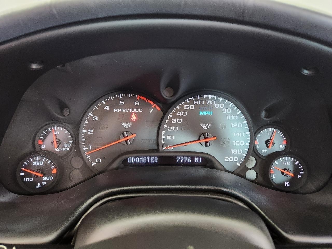 Chevrolet Corvette  2004