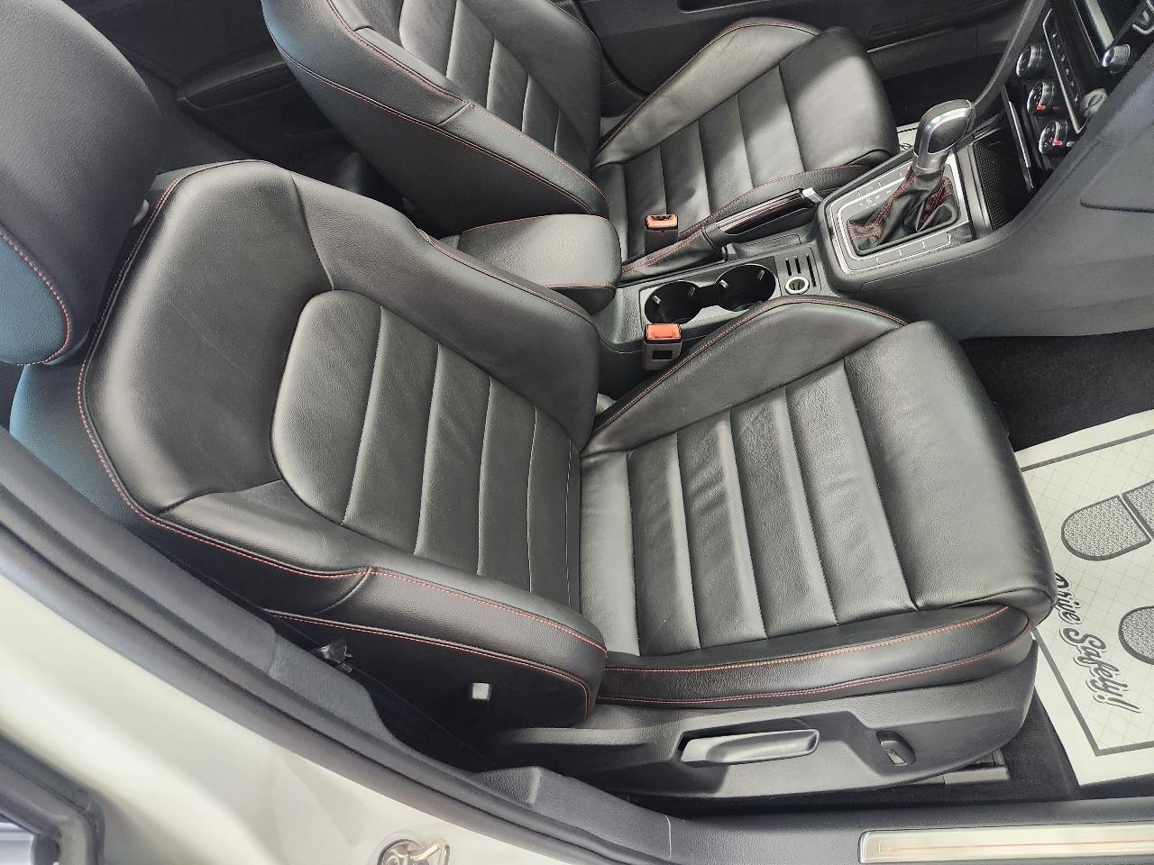 Volkswagen Golf GTI  2017