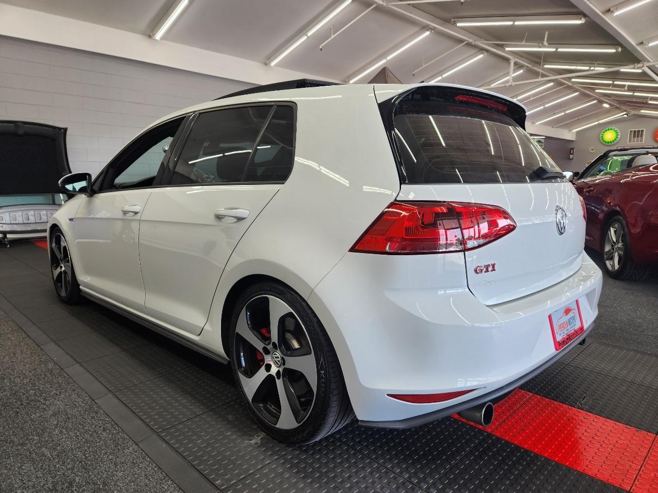 Volkswagen Golf GTI  2017