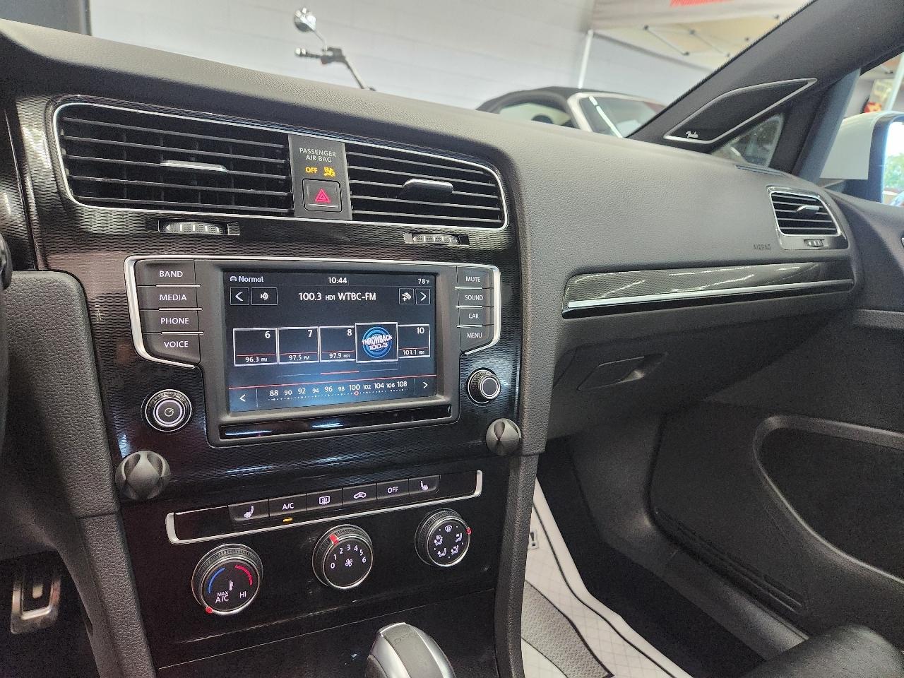 Volkswagen Golf GTI  2017