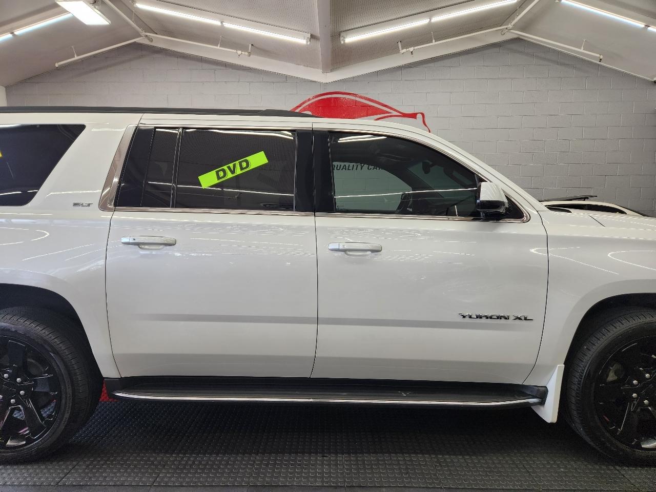 GMC Yukon XL 1500 SLT 2016