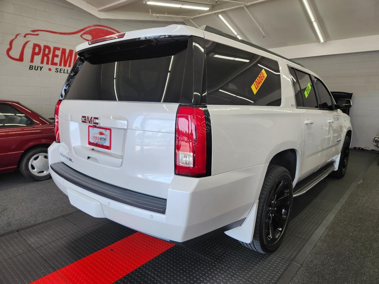 GMC Yukon XL 1500 SLT 2016