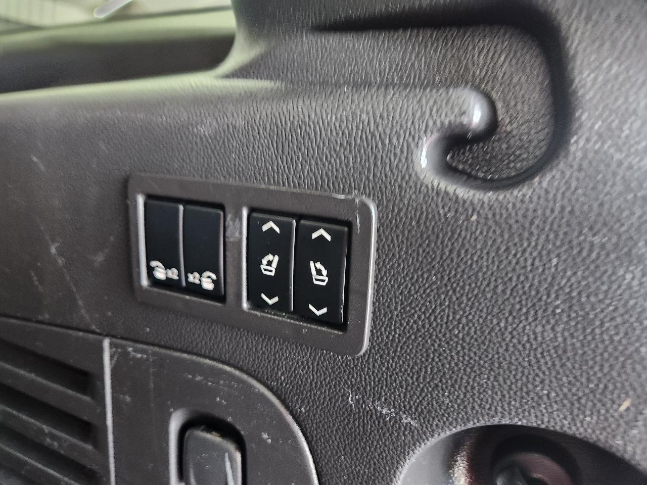 GMC Yukon XL 1500 SLT 2016