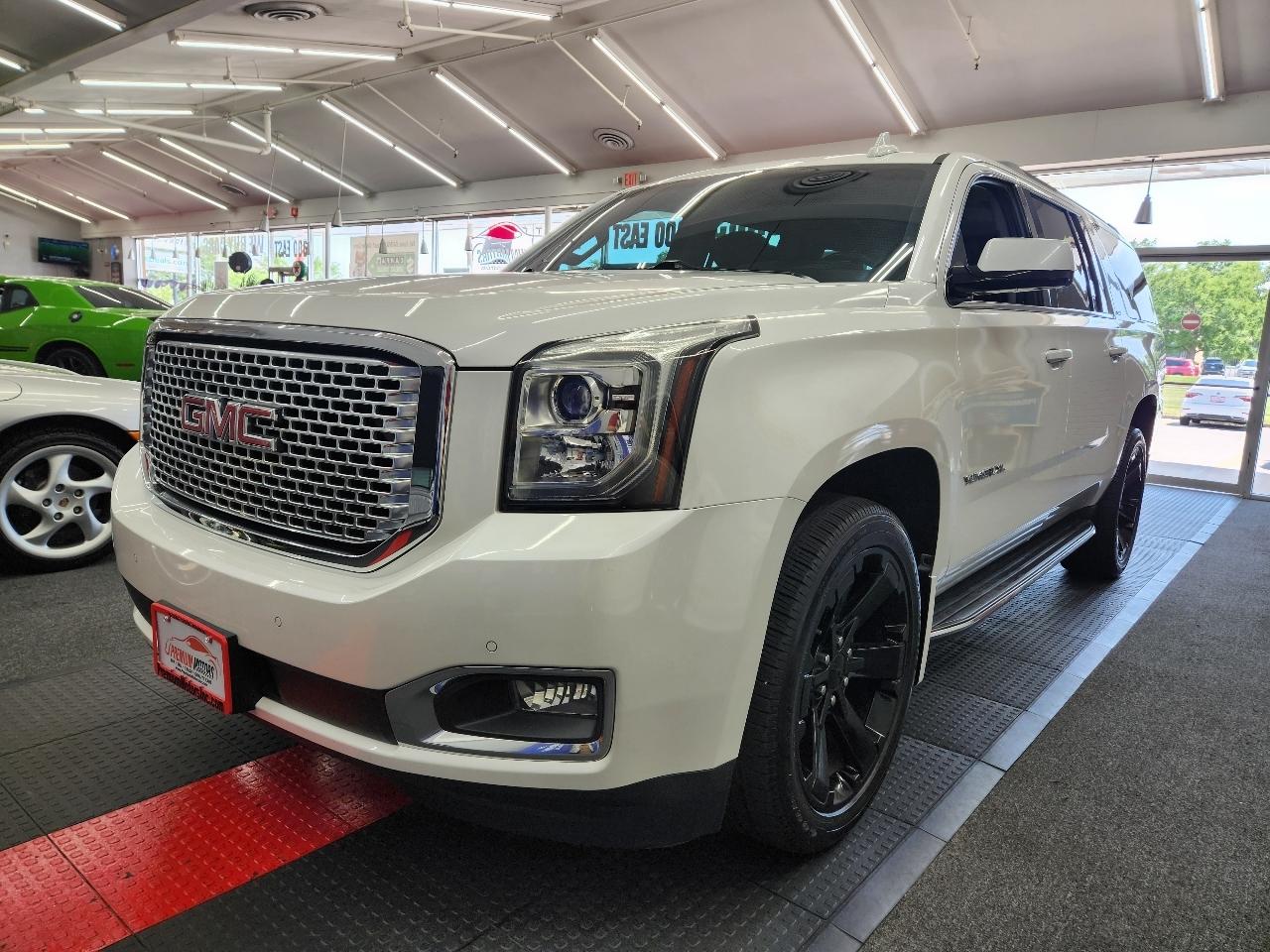 GMC Yukon XL 1500 SLT 2016