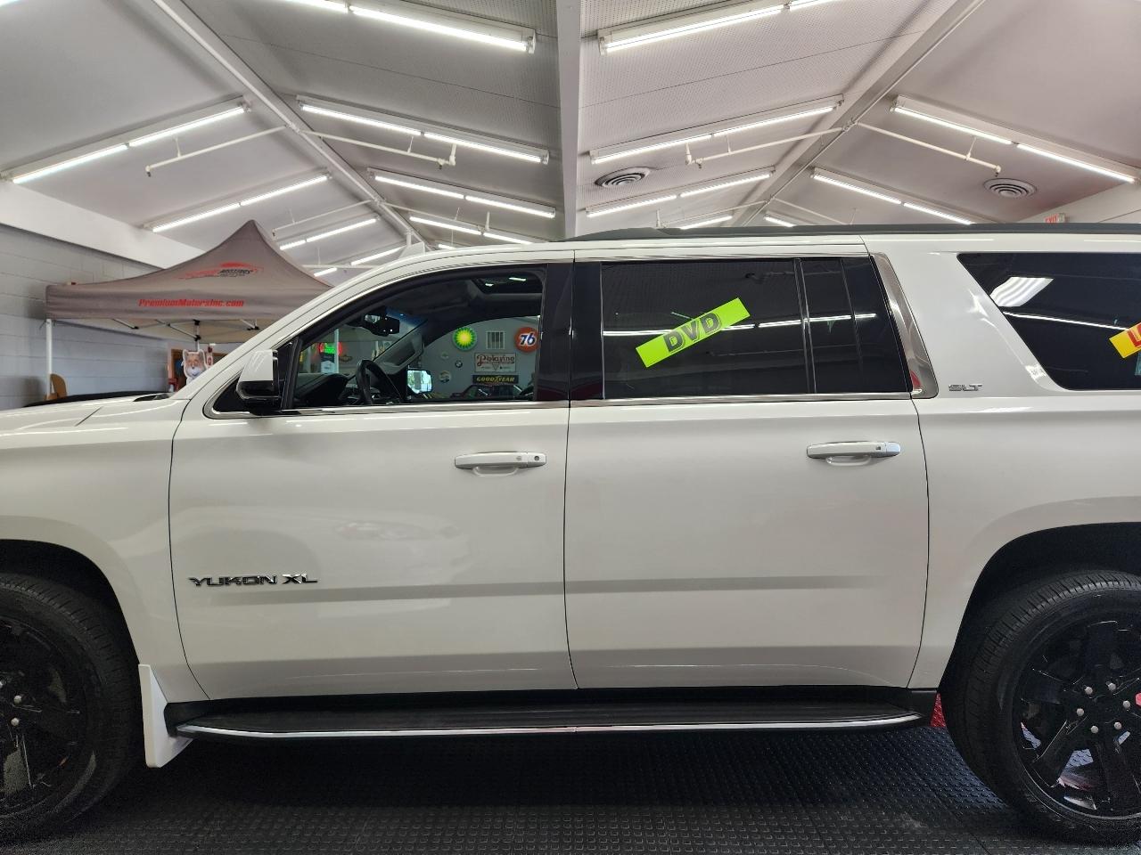 GMC Yukon XL 1500 SLT 2016