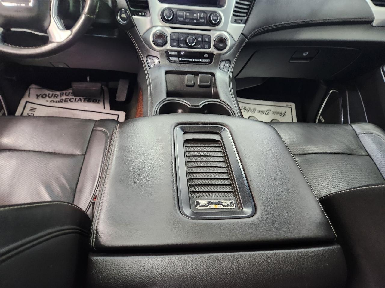 GMC Yukon XL 1500 SLT 2016
