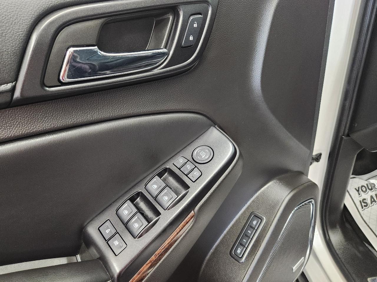 GMC Yukon XL 1500 SLT 2016