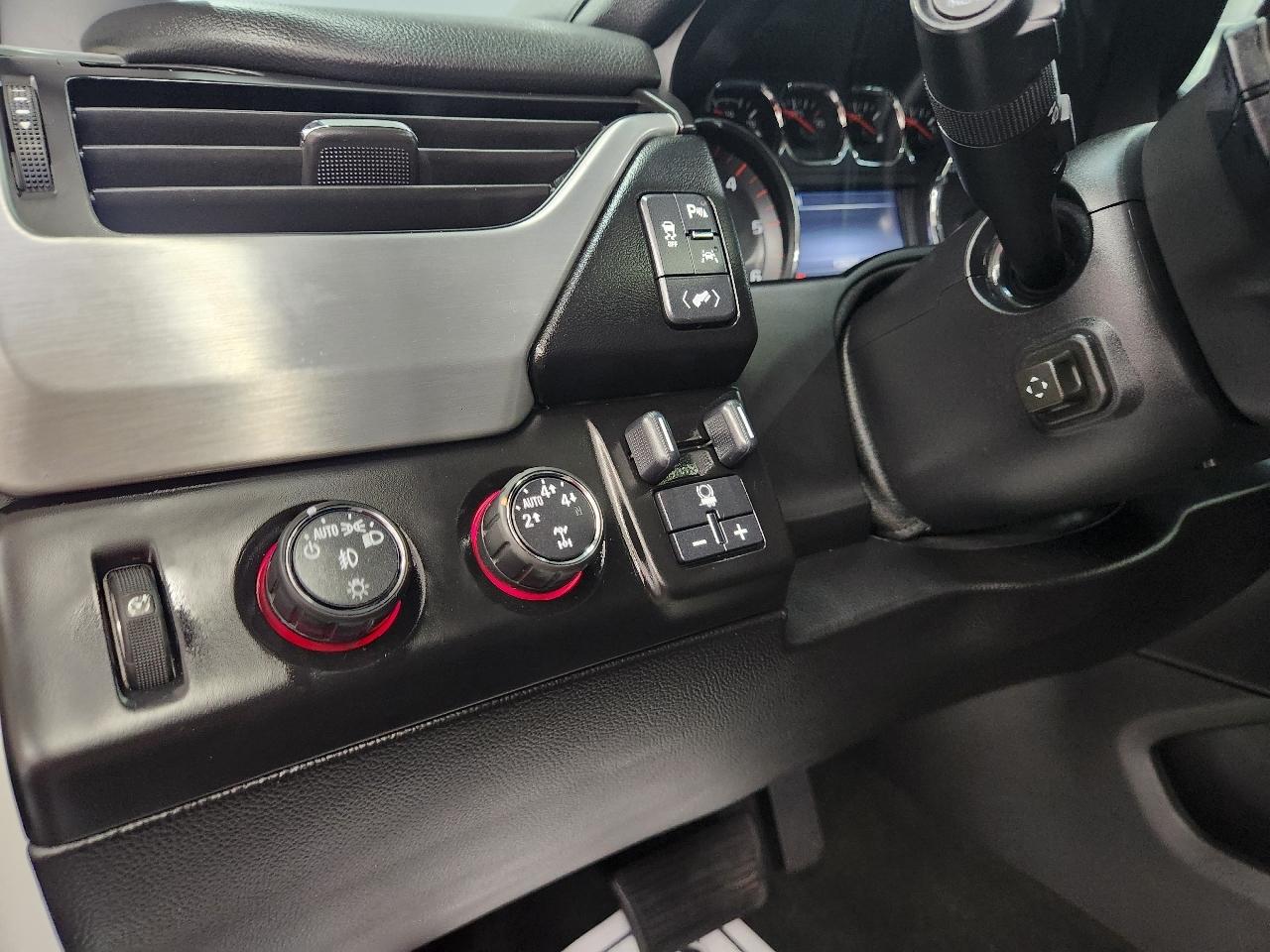 GMC Yukon XL 1500 SLT 2016