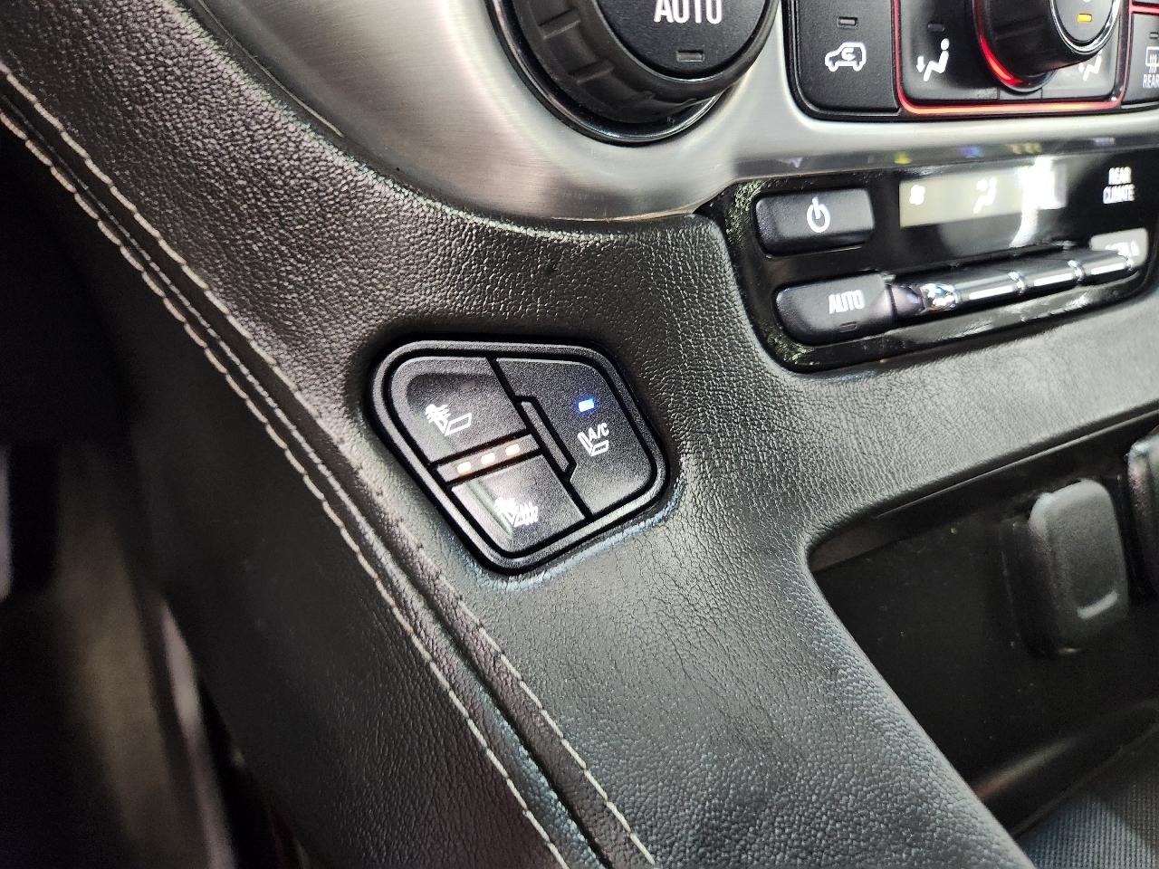 GMC Yukon XL 1500 SLT 2016