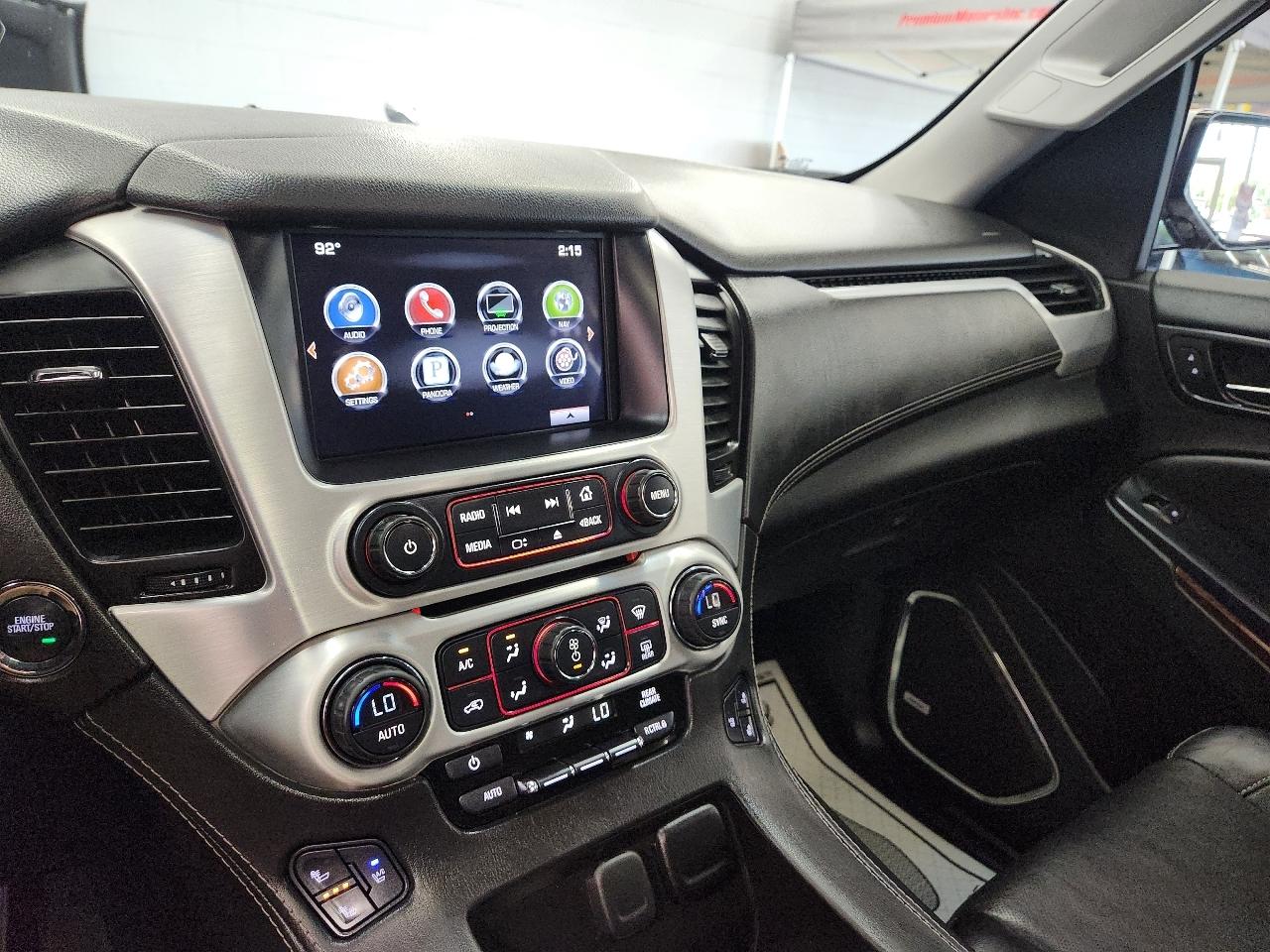 GMC Yukon XL 1500 SLT 2016