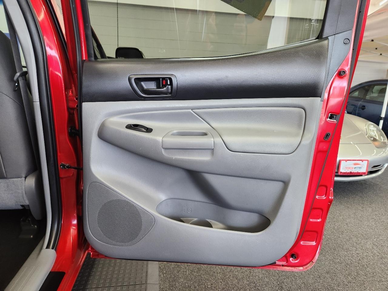 Toyota Tacoma  2014