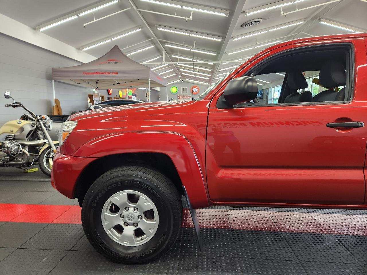 Toyota Tacoma  2014