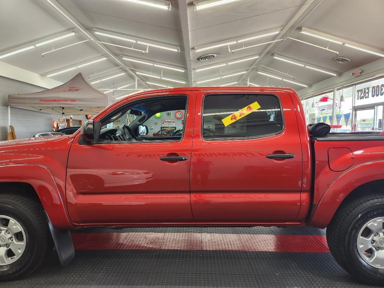 Toyota Tacoma  2014