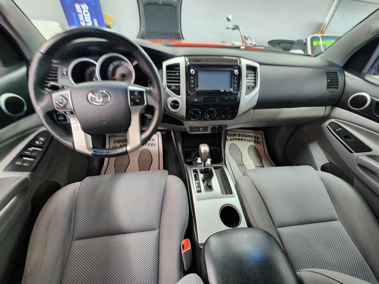 Toyota Tacoma  2014
