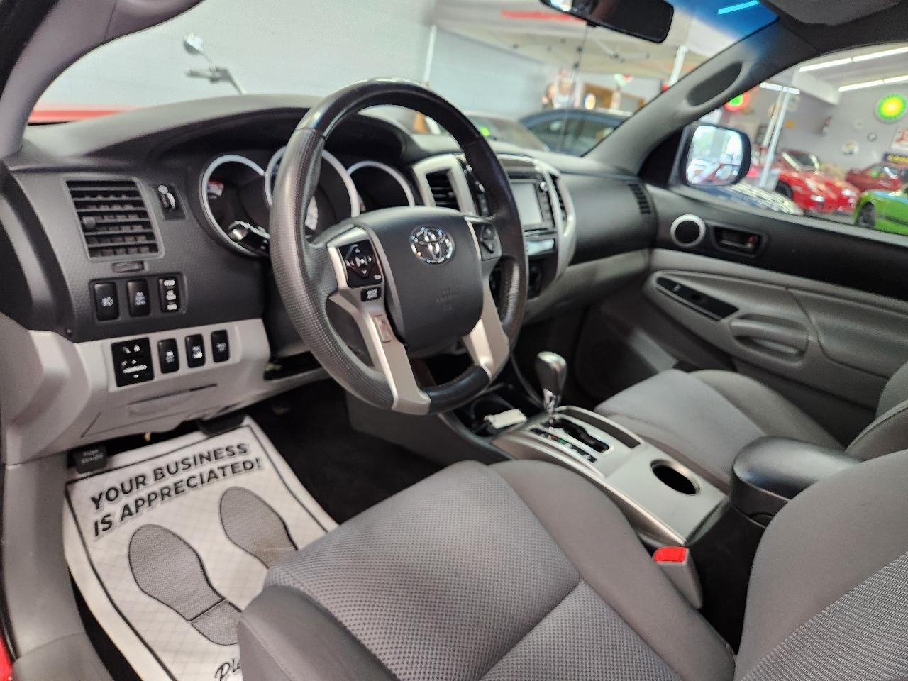 Toyota Tacoma  2014
