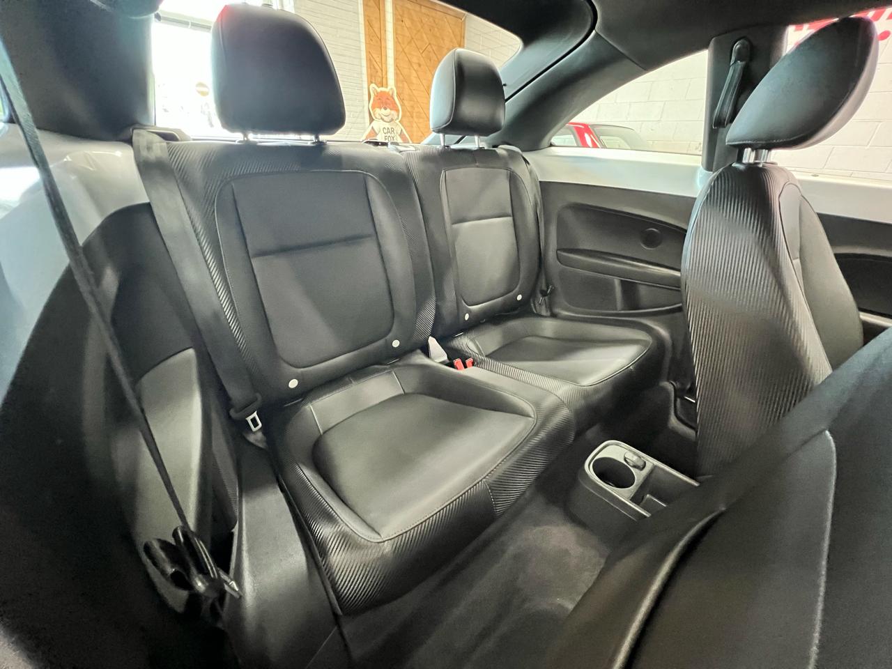 Volkswagen Beetle 2dr Cpe Auto 2.5L PZEV 2012