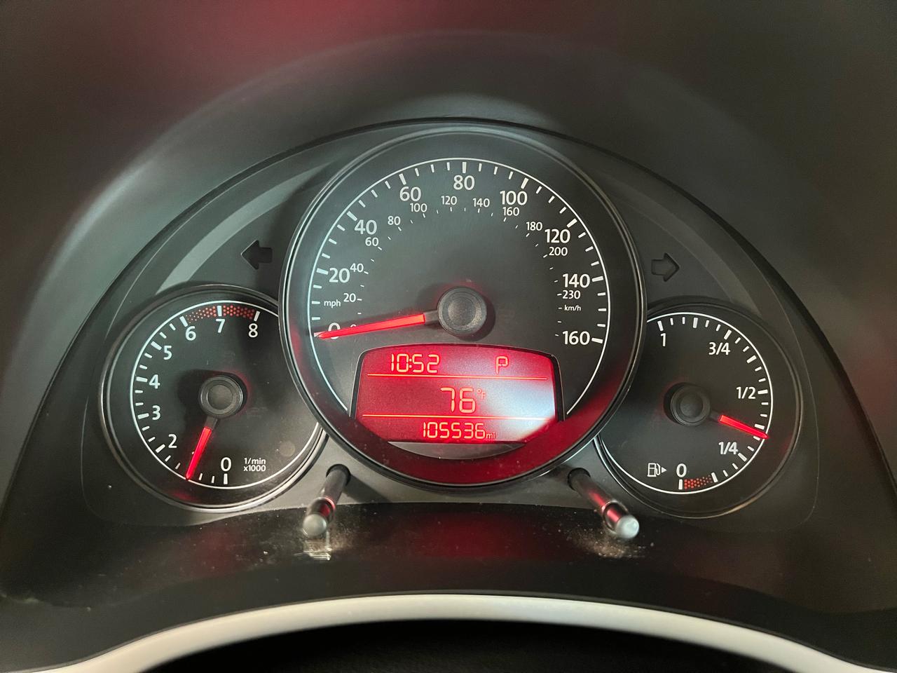Volkswagen Beetle 2dr Cpe Auto 2.5L PZEV 2012