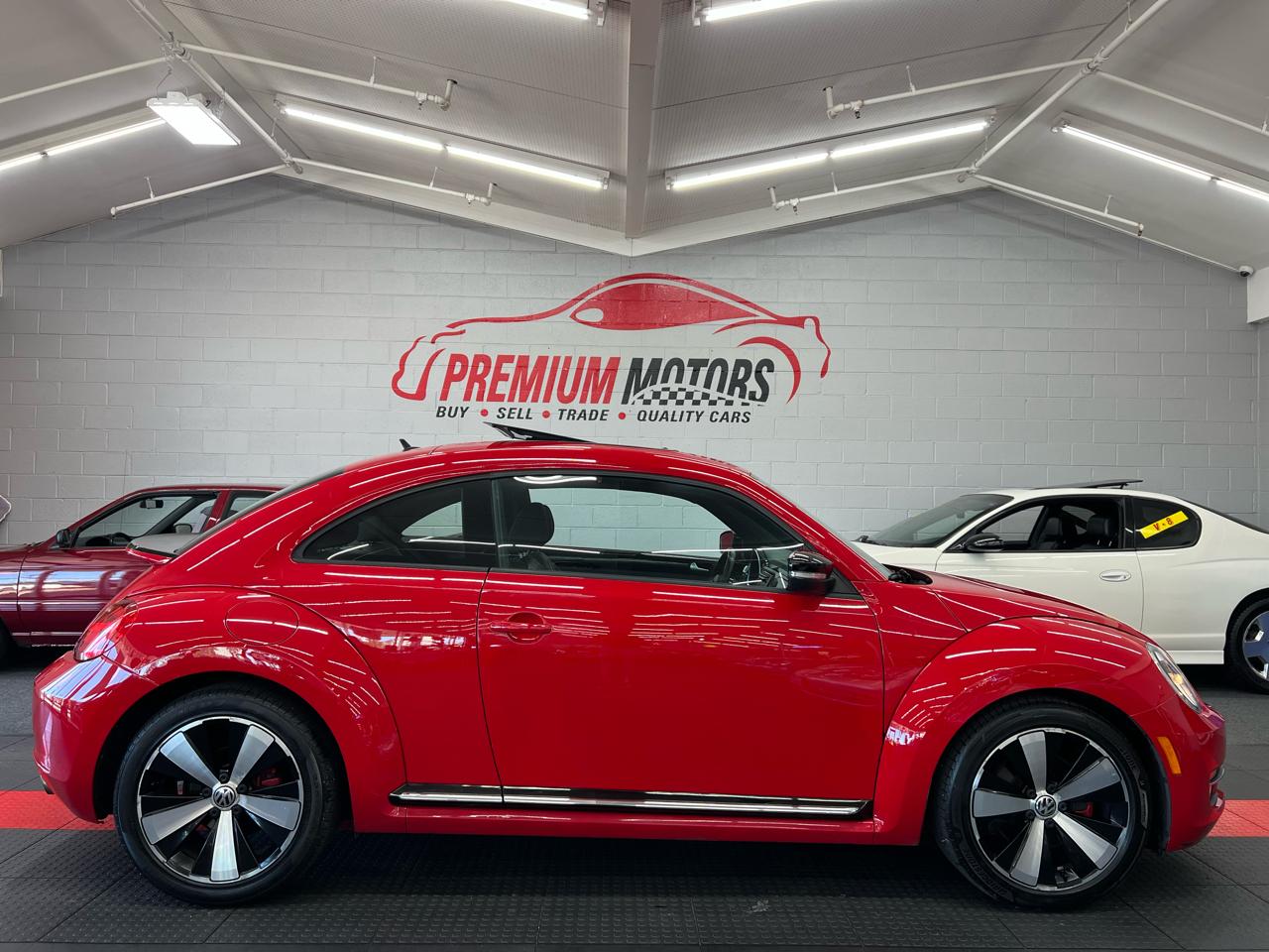 Volkswagen Beetle  2012
