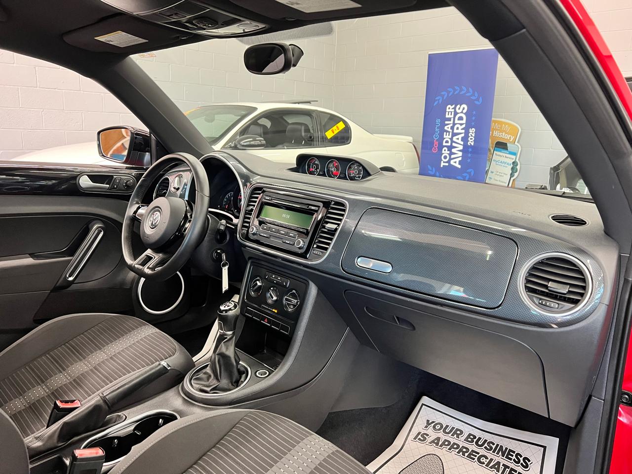 Volkswagen Beetle  2012