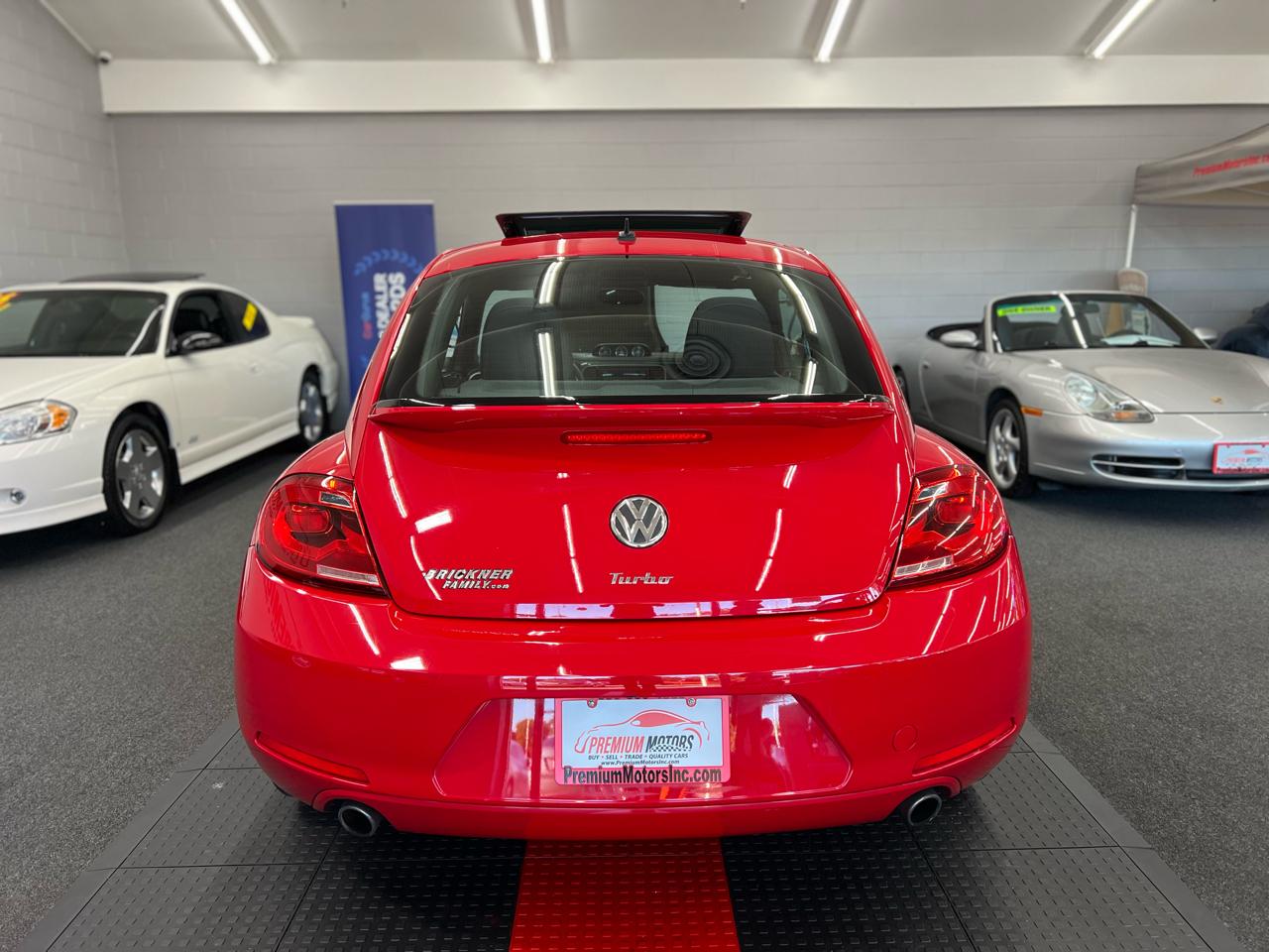 Volkswagen Beetle  2012