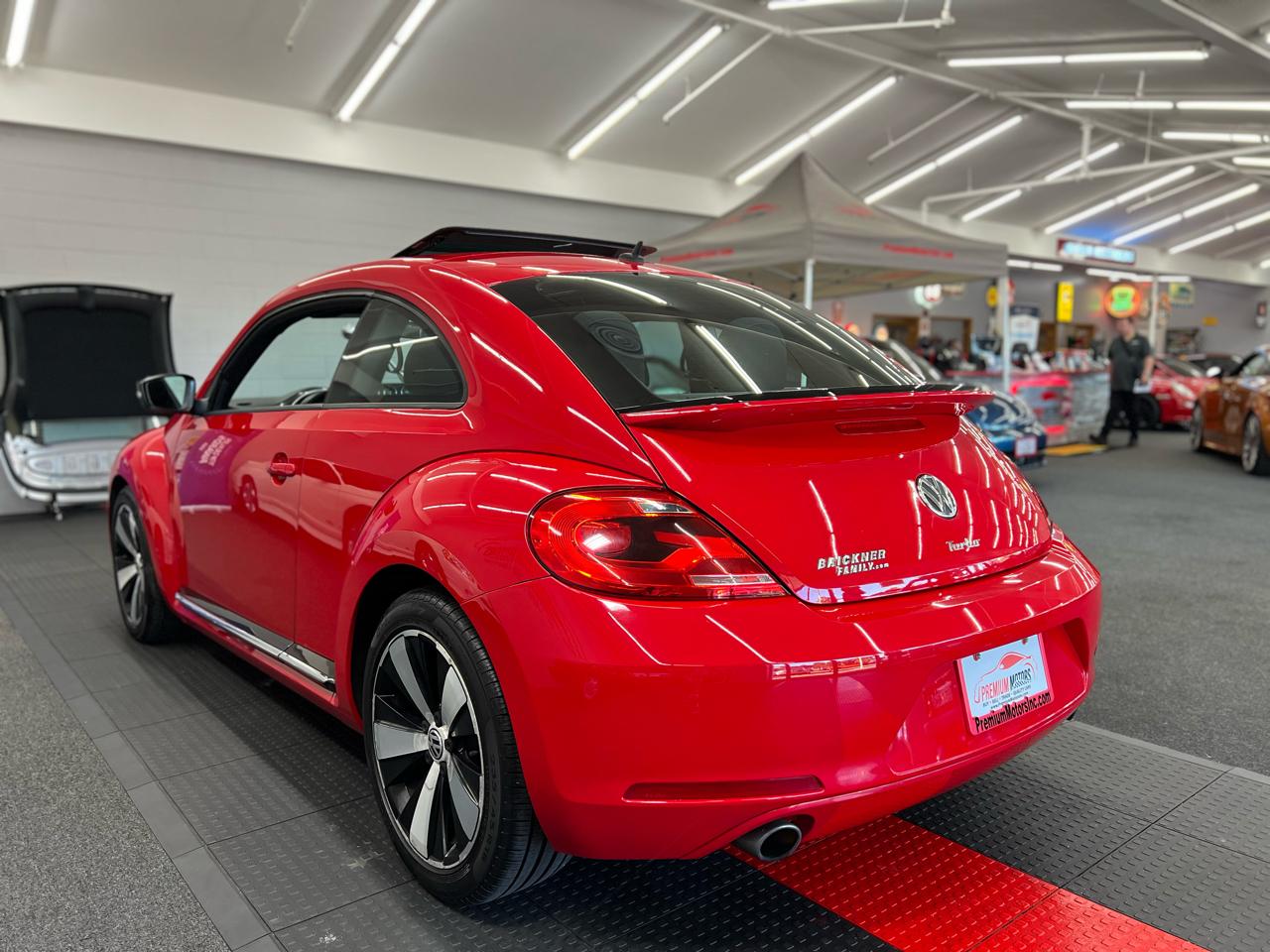 Volkswagen Beetle  2012