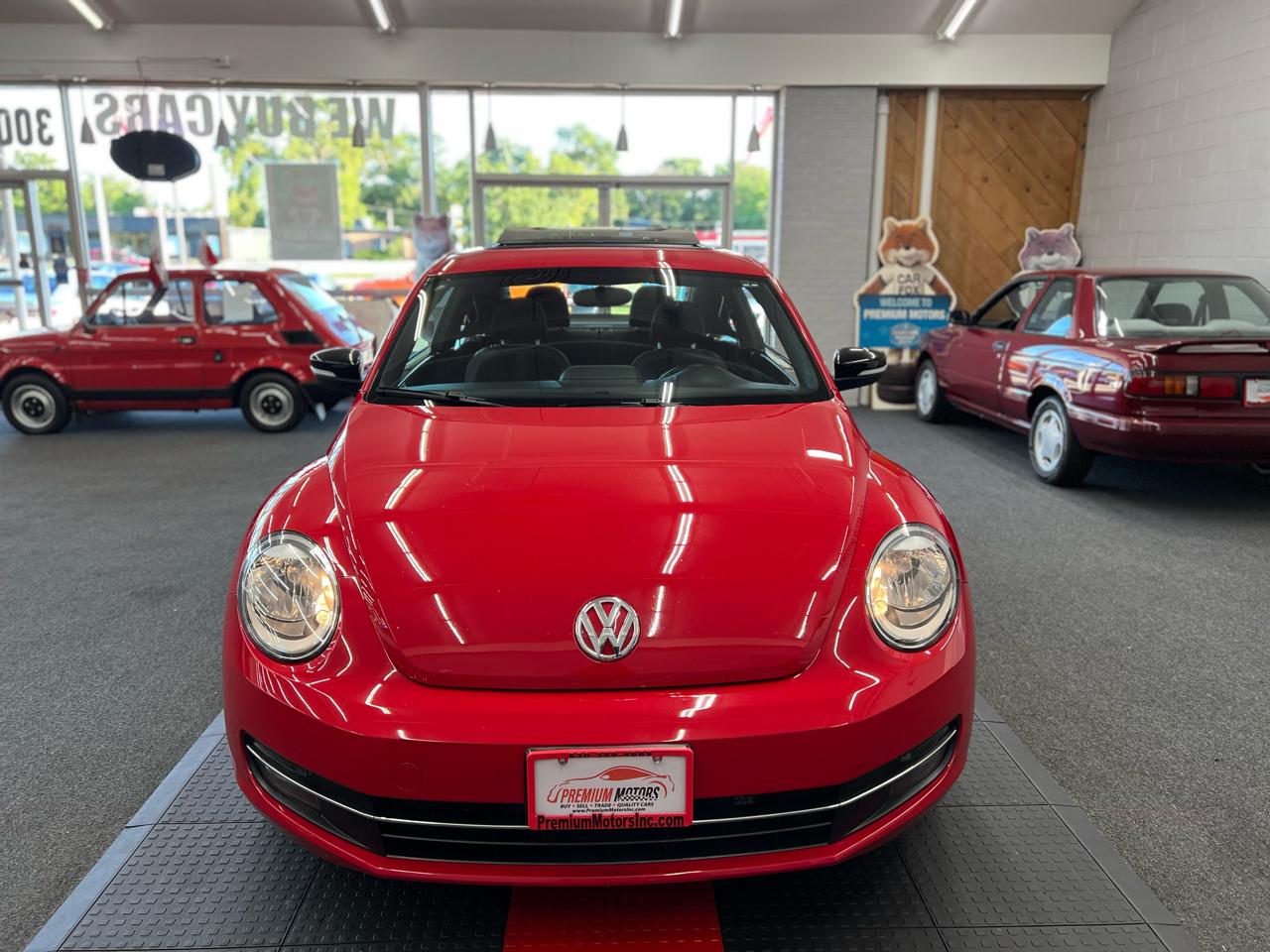 Volkswagen Beetle  2012