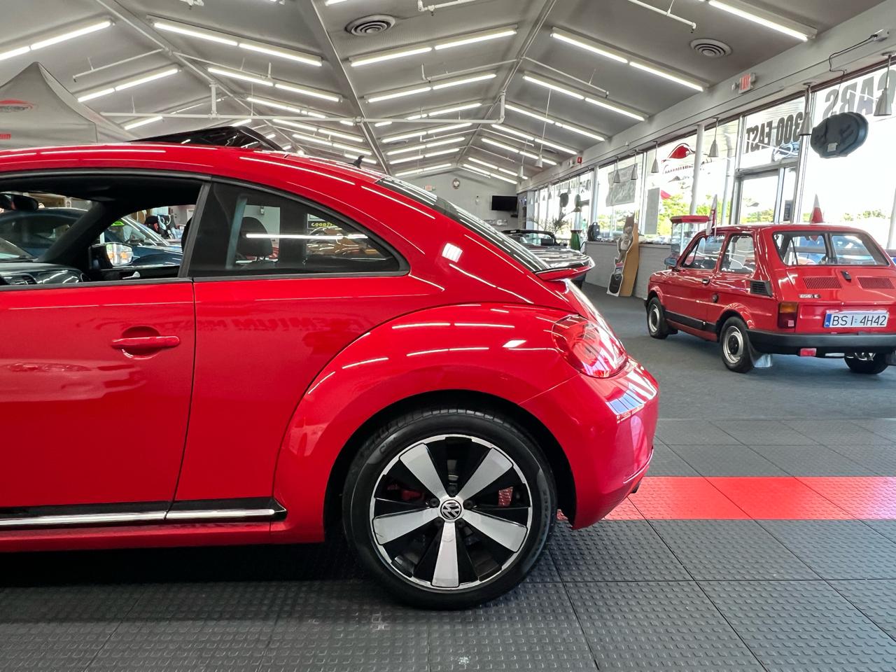 Volkswagen Beetle  2012