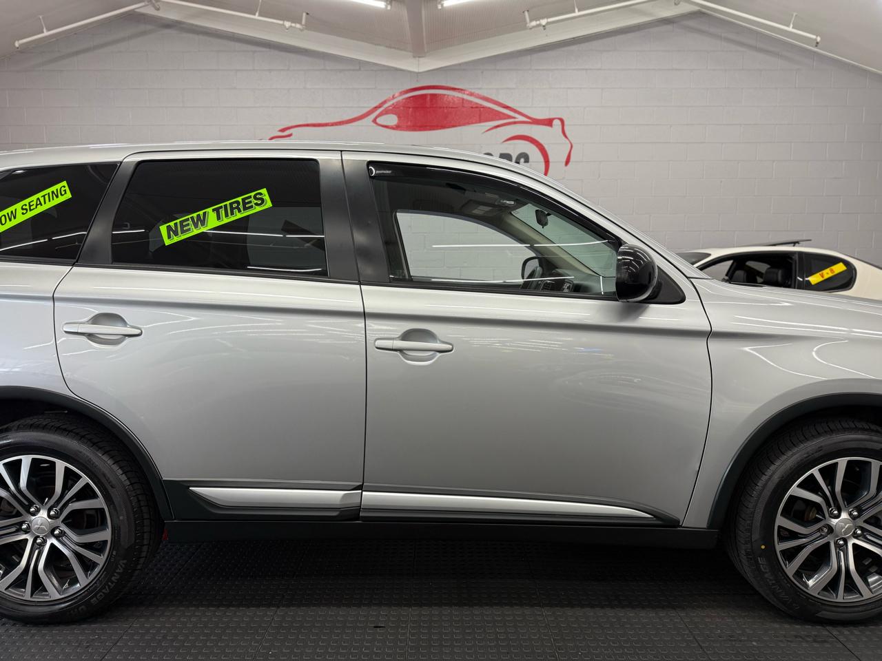 Mitsubishi Outlander  2018