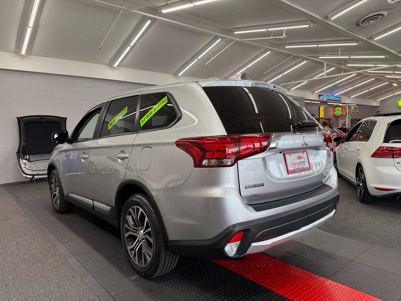 Mitsubishi Outlander  2018