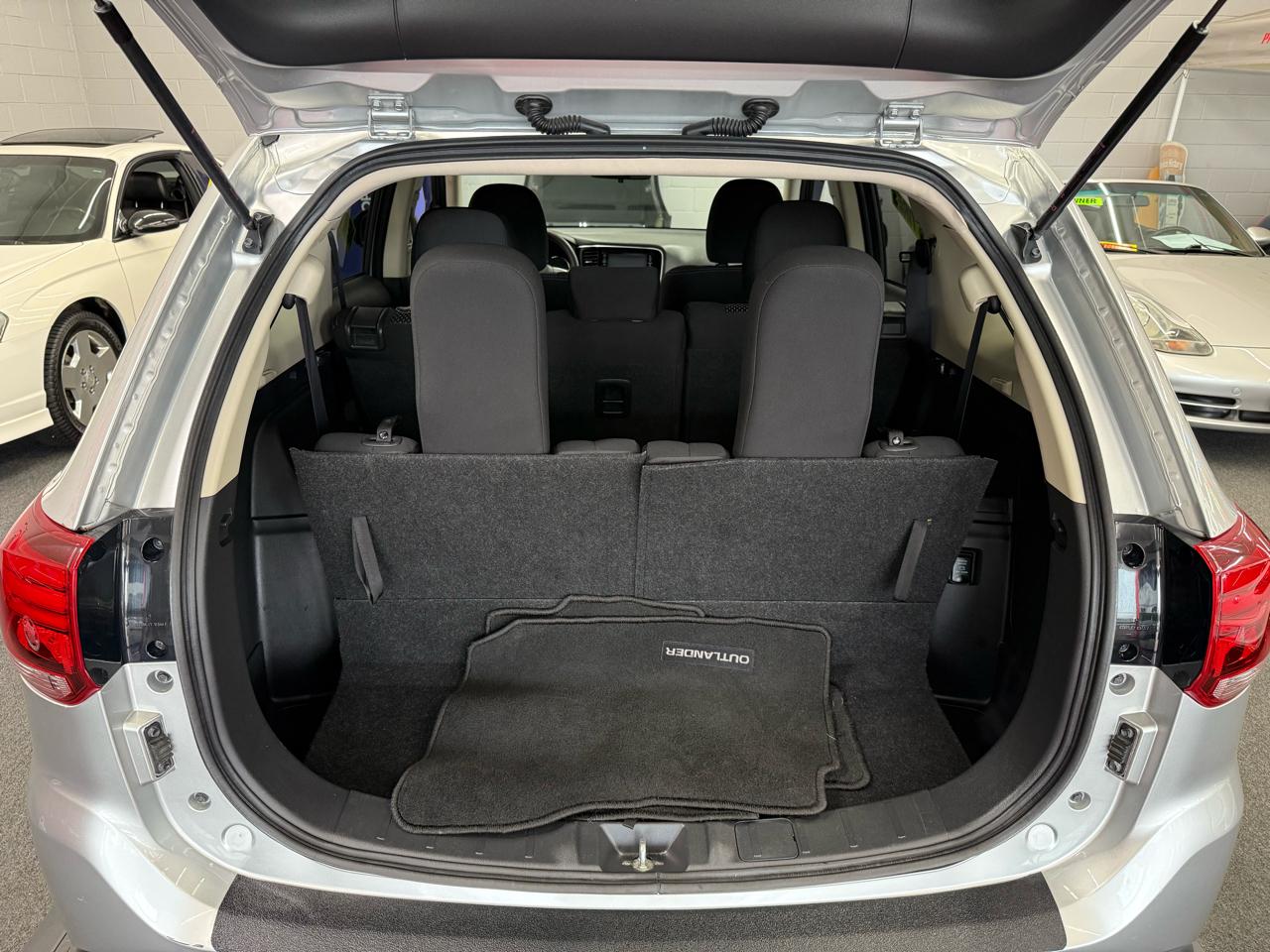 Mitsubishi Outlander  2018