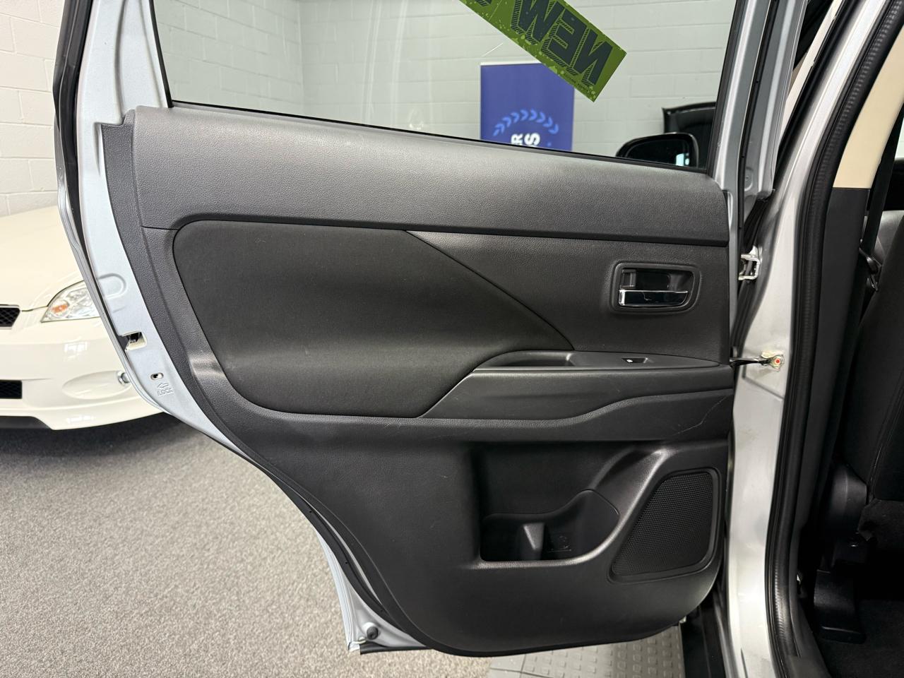 Mitsubishi Outlander  2018