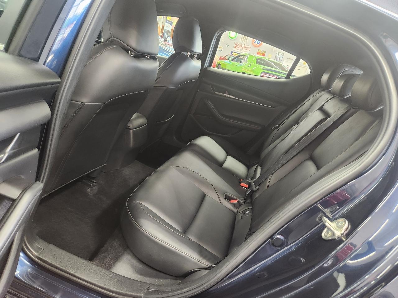 Mazda MAZDA3 Select 2021