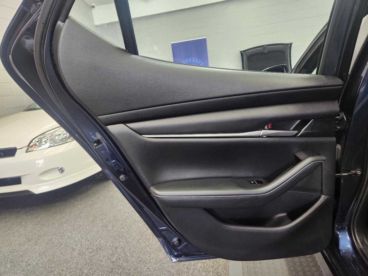 Mazda MAZDA3 Select 2021