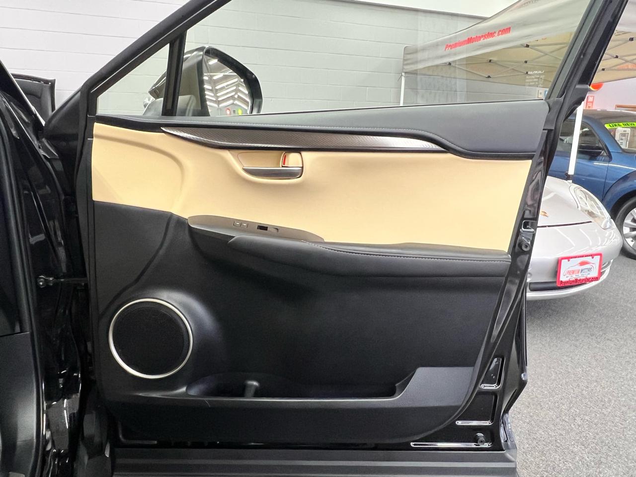 Lexus NX 200t  2016