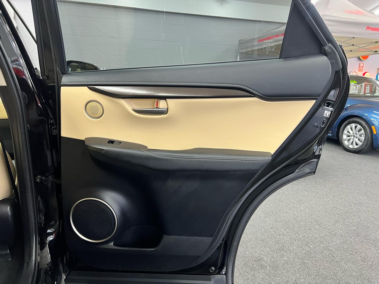 Lexus NX 200t  2016