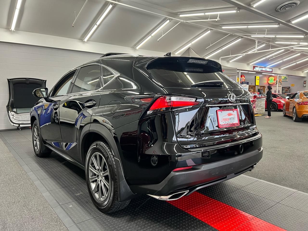 Lexus NX 200t  2016